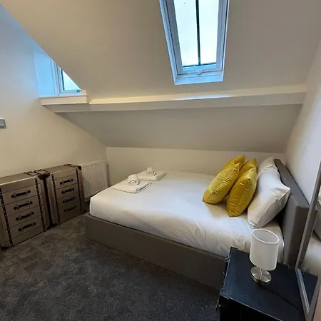 Luxury 2 Bed With Views Apartmán